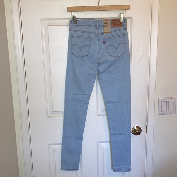 NWT Levi's 711 Hypersoft Ripped Jeans 25 MSRP $69.50 - Picture 6 of 8